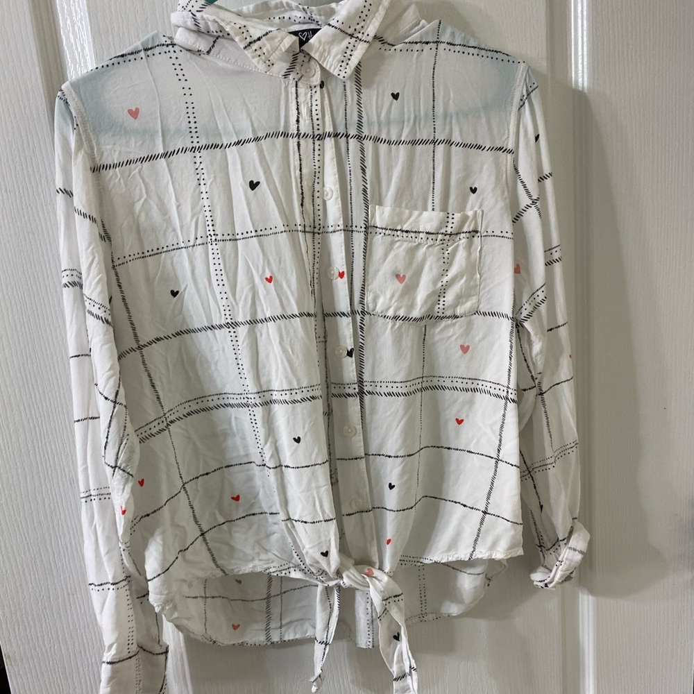 Heart button down